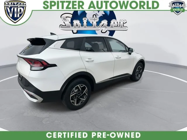 Used 2023 White Kia LX image 9