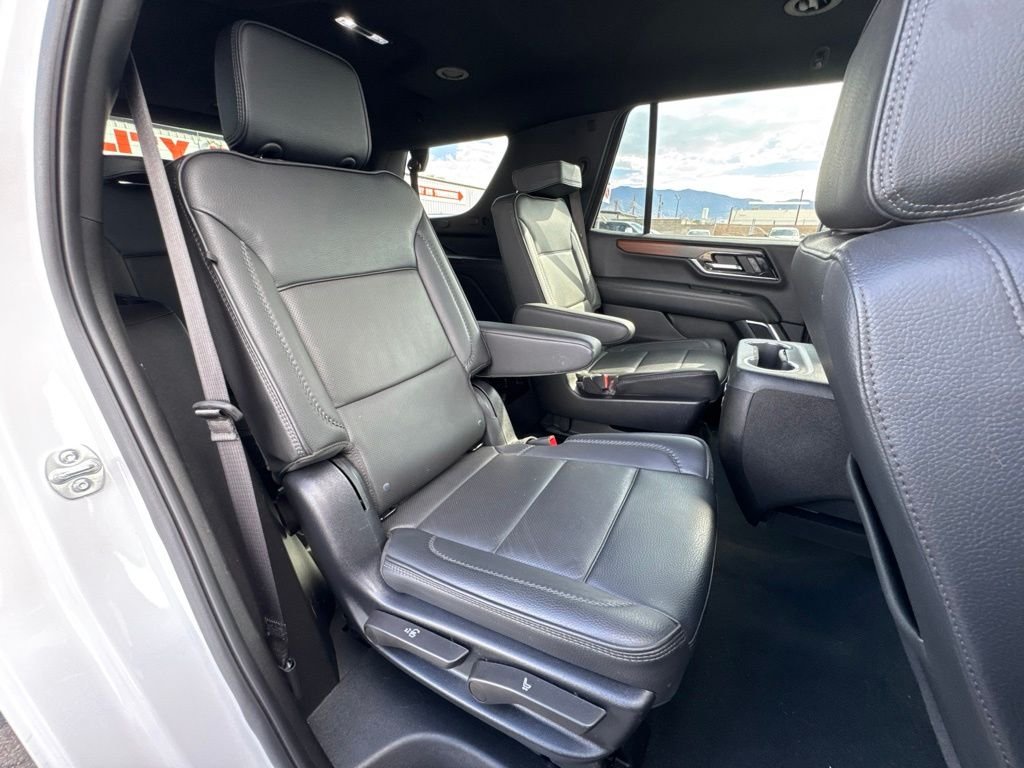 Used 2025 White GMC Denali image 22