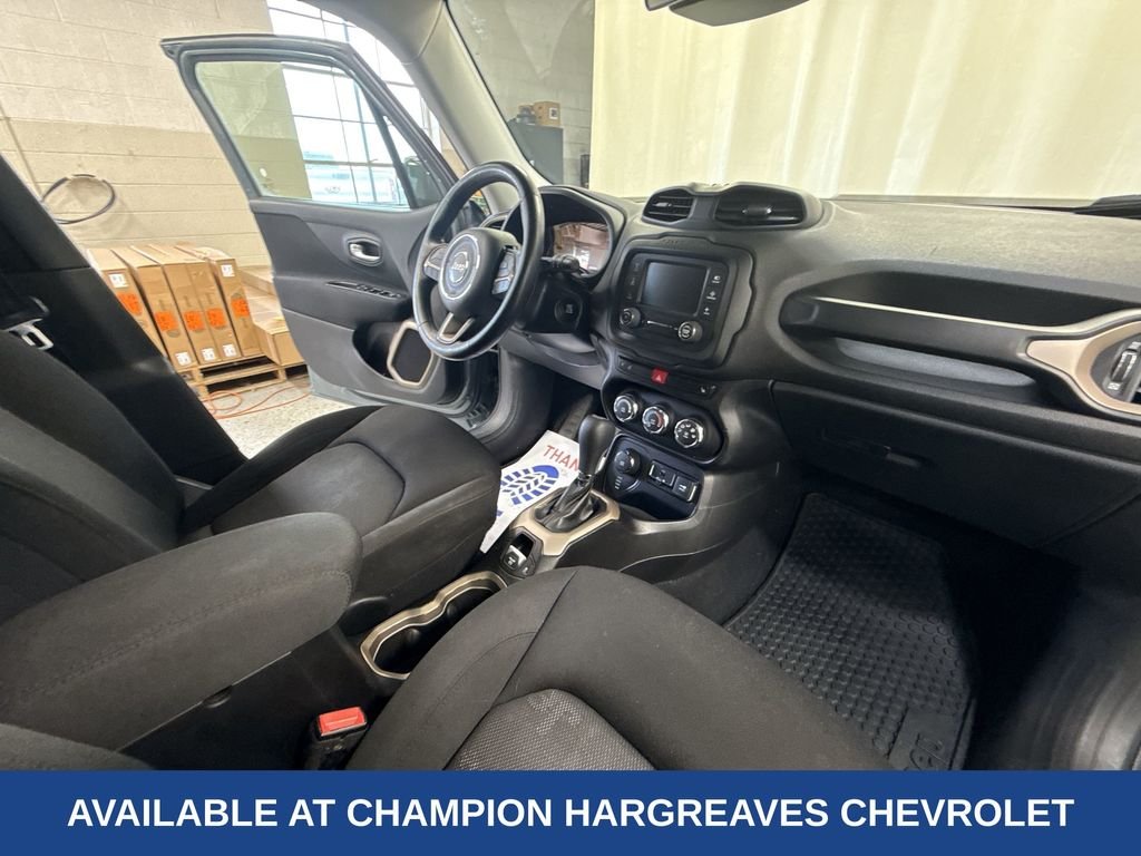 Used 2017 Anvil Jeep Latitude image 37