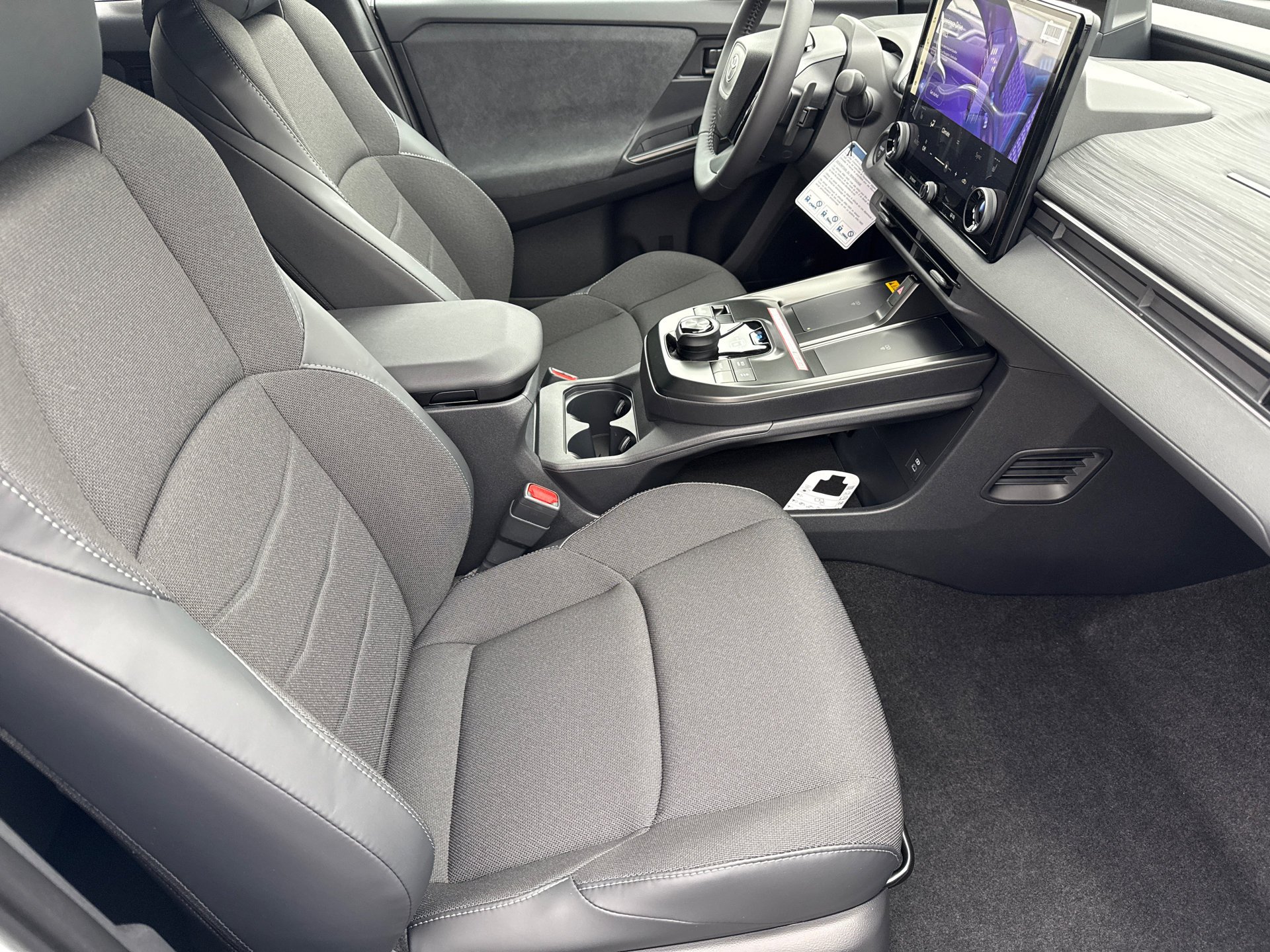 New 2026 Wind Chill Pearl <sup>1</sup> Toyota  SE image 15