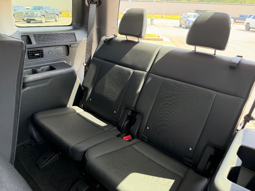 Used 2026 Red Hyundai SEL image 19