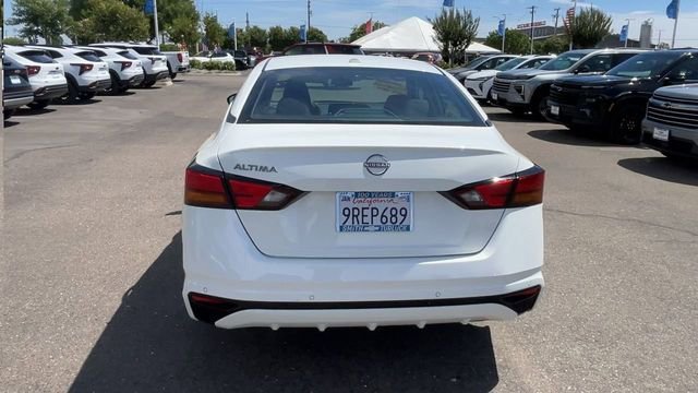 2025 Nissan Altima SV - Photo 6