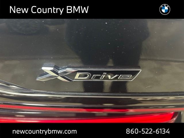 Used 2022 Black Sapphire Metallic BMW 750i xDrive image 10