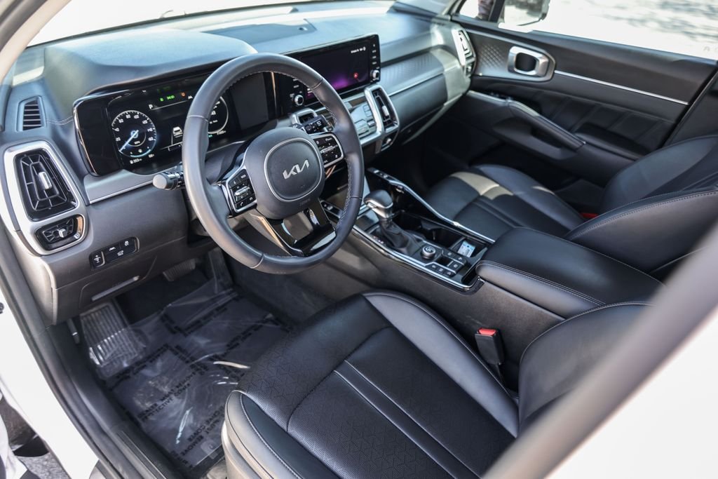 Used 2023 White Kia SX image 13