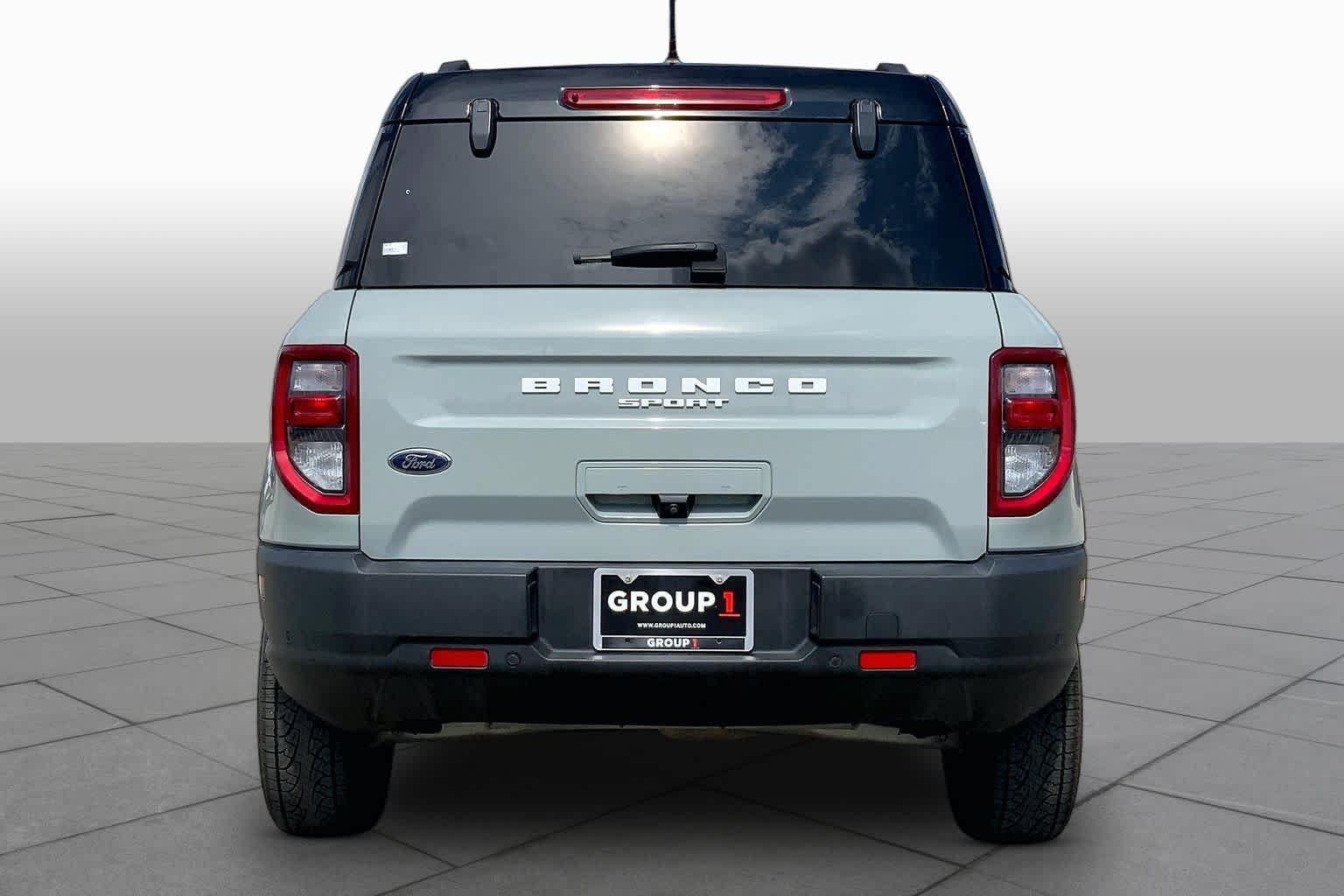 Used 2023 Cactus Gray Ford Badlands image 5