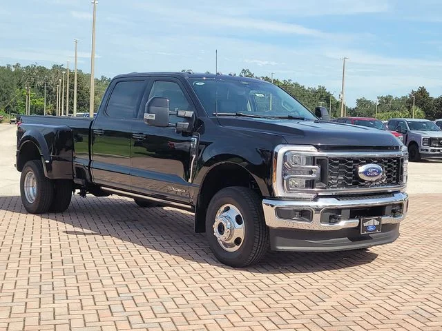 New 2026 Black Metallic Ford Lariat image 3