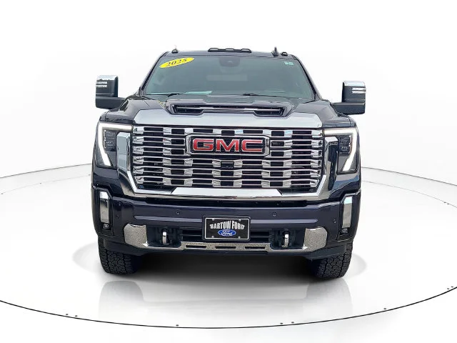 Used 2025 Silver GMC Denali image 2