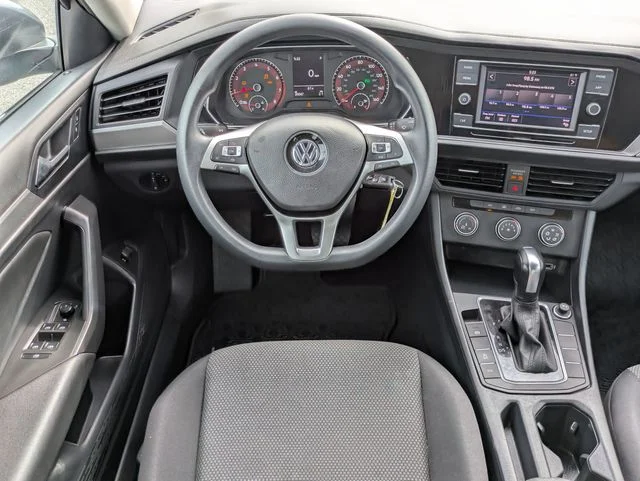 Certified Used 2019 Gray Volkswagen 1.4T S image 15