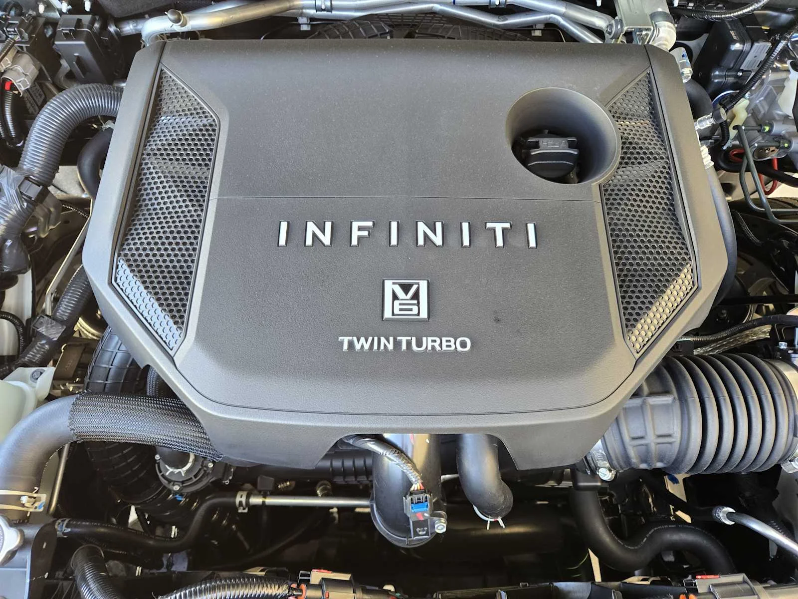 New 2026 RADIANT WHITE INFINITI Autograph 4WD image 23