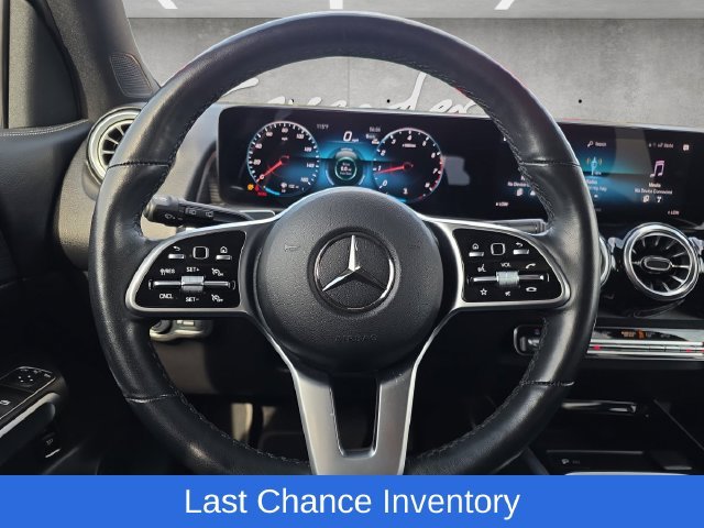 Used 2023 Black Mercedes-Benz GLB 250 image 21