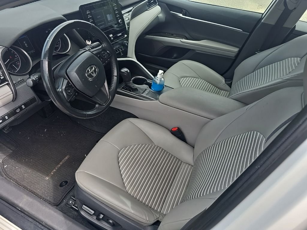Used 2024 White Toyota SE image 11