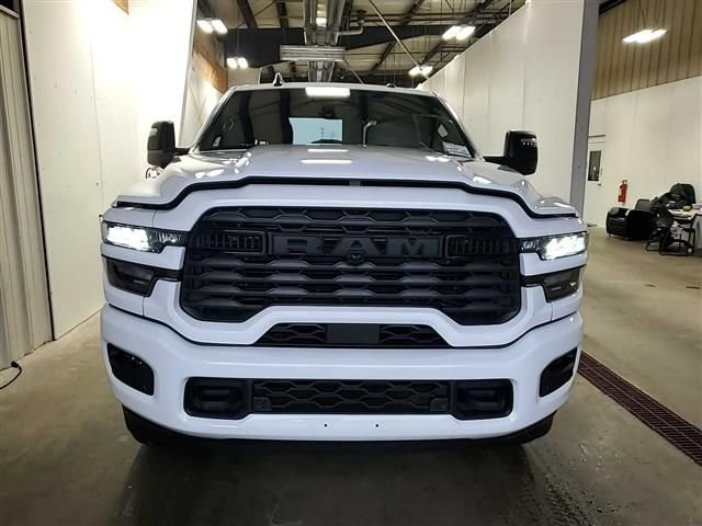 Used 2025 White Ram Big Horn image 2
