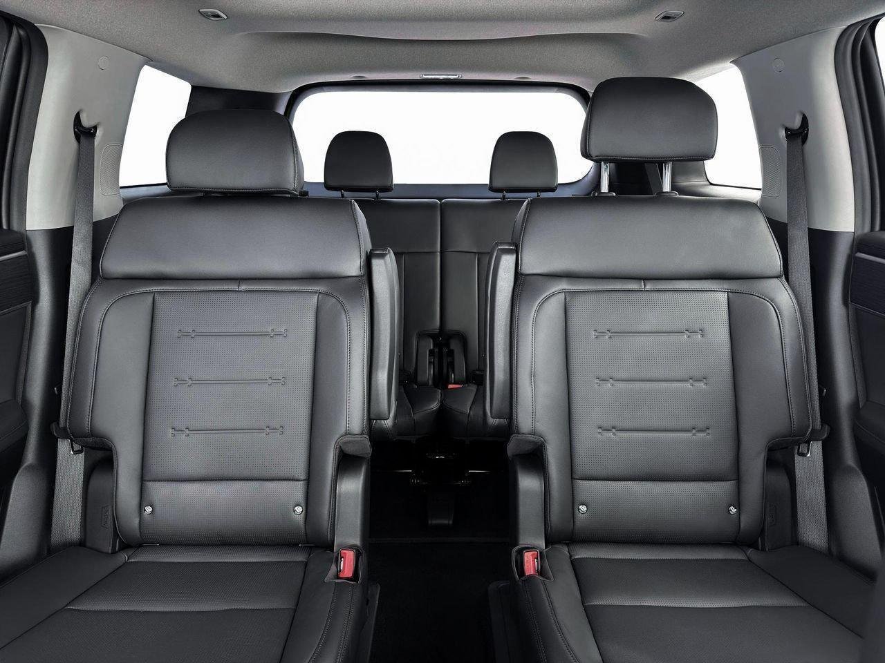 2026 Hyundai Santa Fe Limited - Photo 16