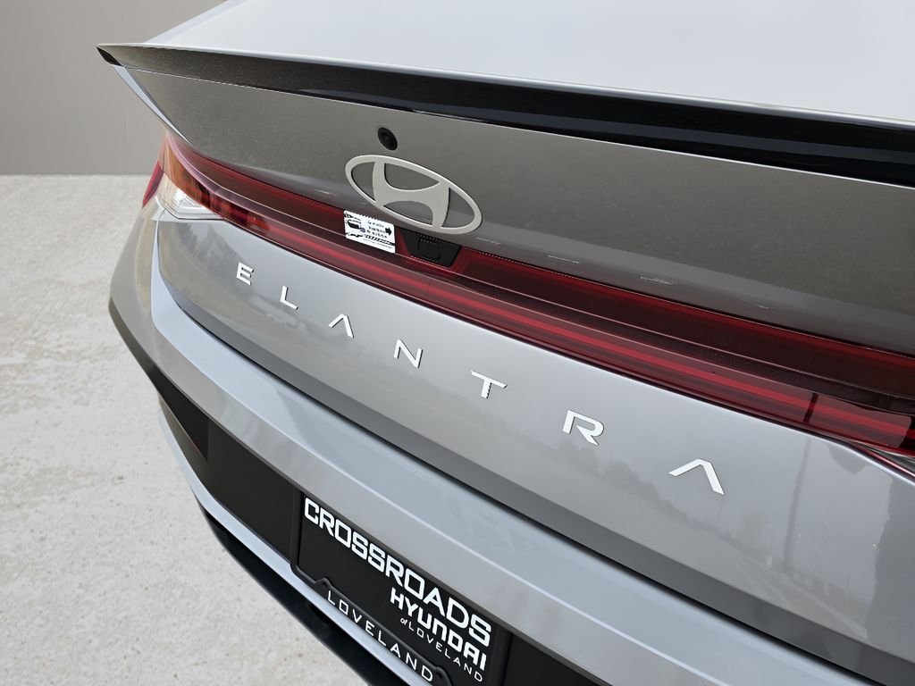New 2026 Fluid Metal Hyundai SEL Sport Premium image 10