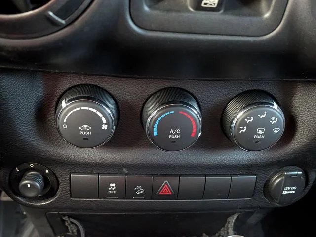 Used 2011 Green Jeep Unlimited Sport image 21