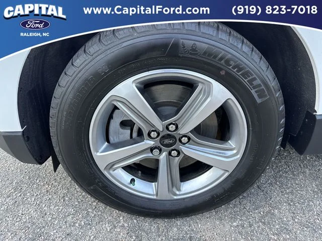 Used 2024 White Ford SEL image 12