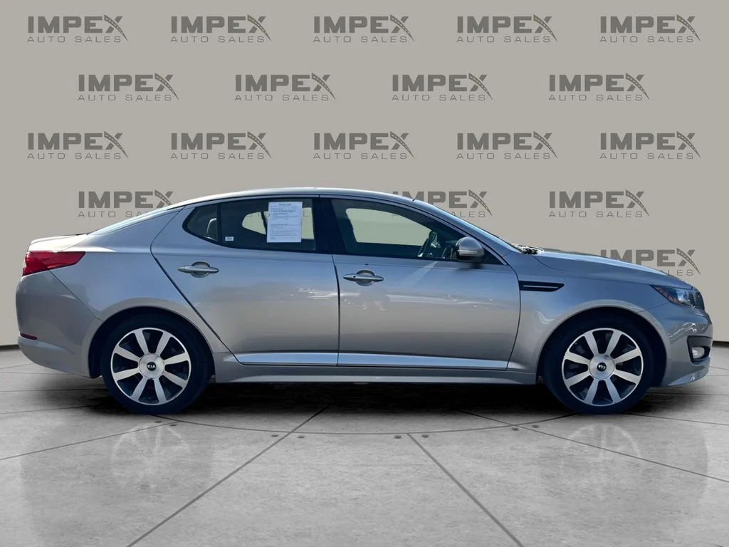 Used 2013 Silver Kia SX image 6