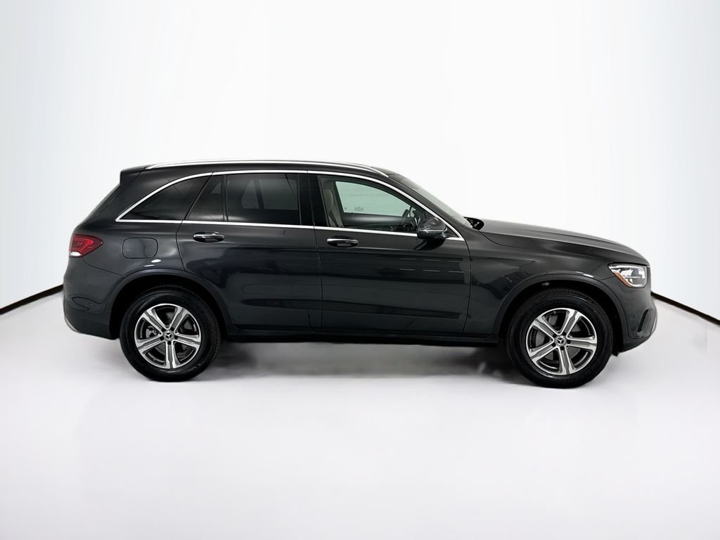 Certified Used 2022  Mercedes-Benz GLC 300 image 4