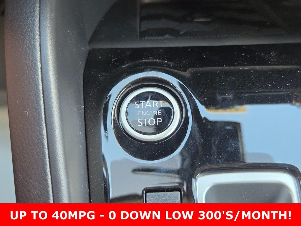 2025 Nissan Versa Sedan SV - Photo 22