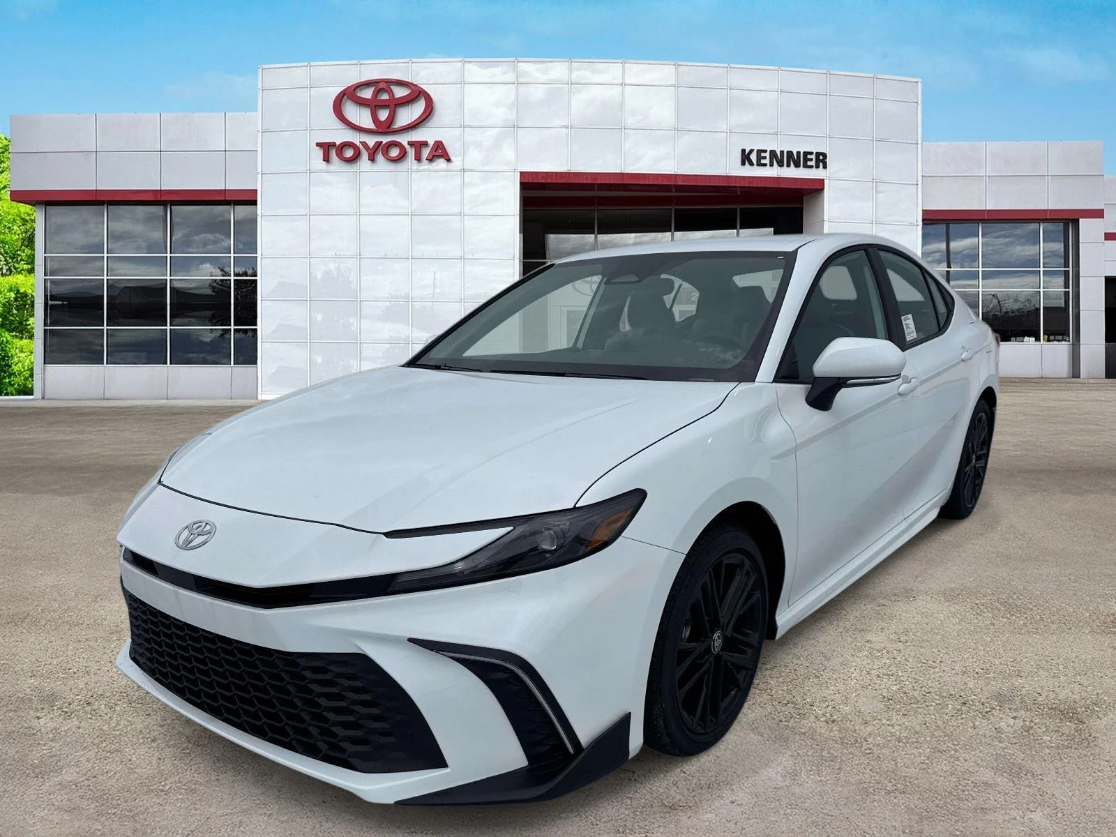 New 2026 Ice Cap Toyota SE image 3