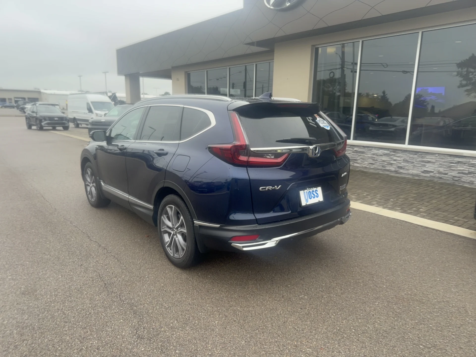 Used 2021 Obsidian Blue Pearl Honda Touring image 6
