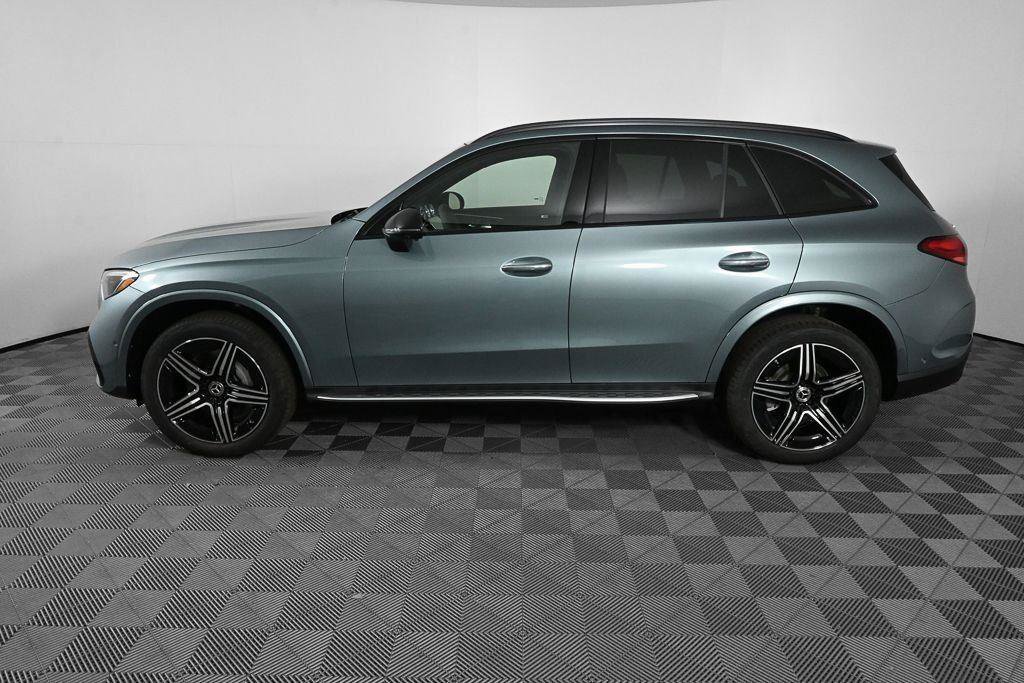 New 2026 Verde Silver Metallic Mercedes-Benz GLC 300 image 40