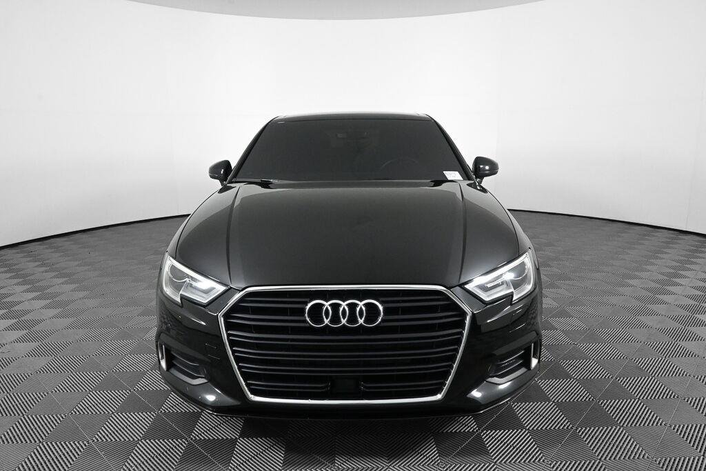 Used 2018 Brilliant Black Audi Premium image 32