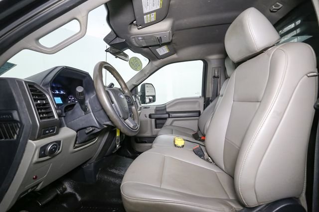Used 2022 Black Ford XL image 32