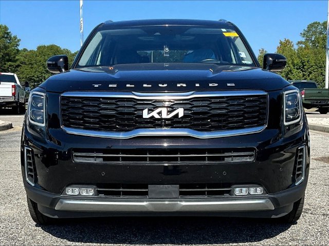 Used 2022 Black Kia SX image 2