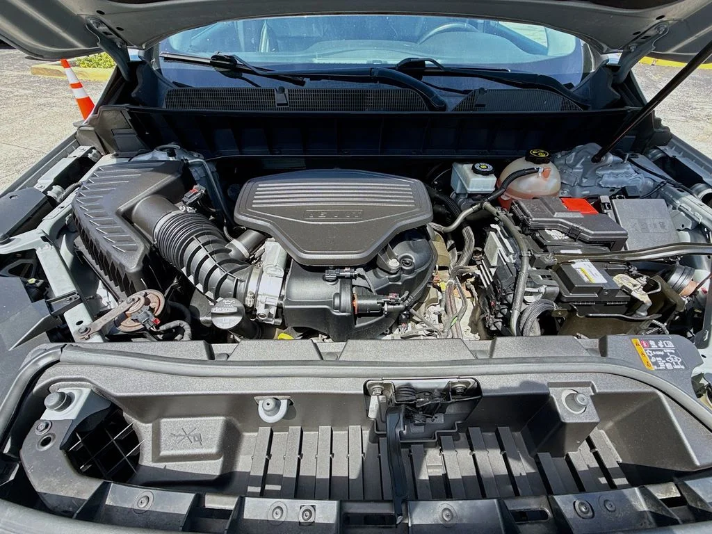 Used 2019 Silver GMC SLT-1 image 34