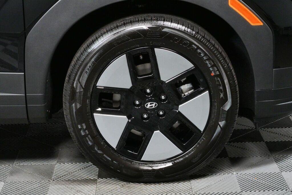 New 2026 Phantom Black Hyundai SE image 71