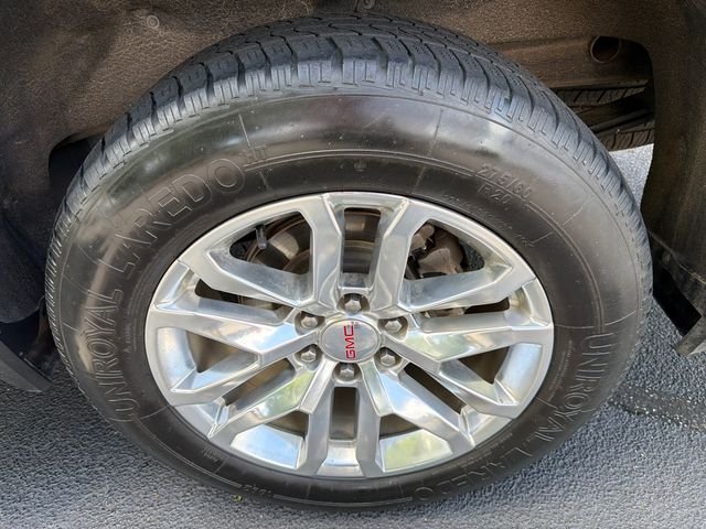 Used 2020 White GMC SLT image 19