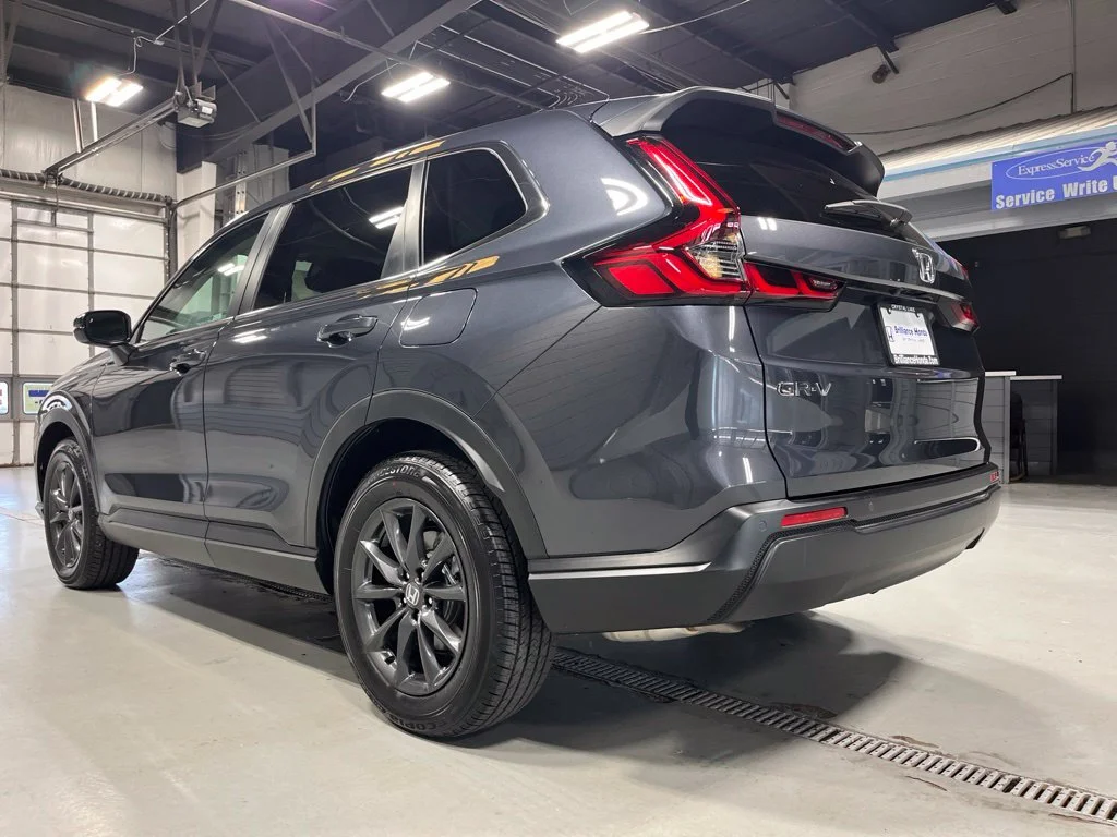 Used 2026 Meteorite Gray Metallic Honda EX-L image 5