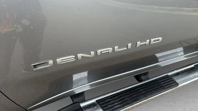 Used 2025 Sterling Metallic GMC Denali image 36