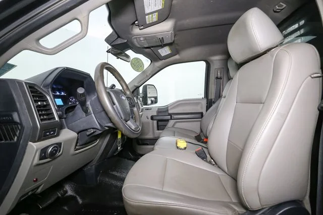 Used 2022 Black Ford XL image 32