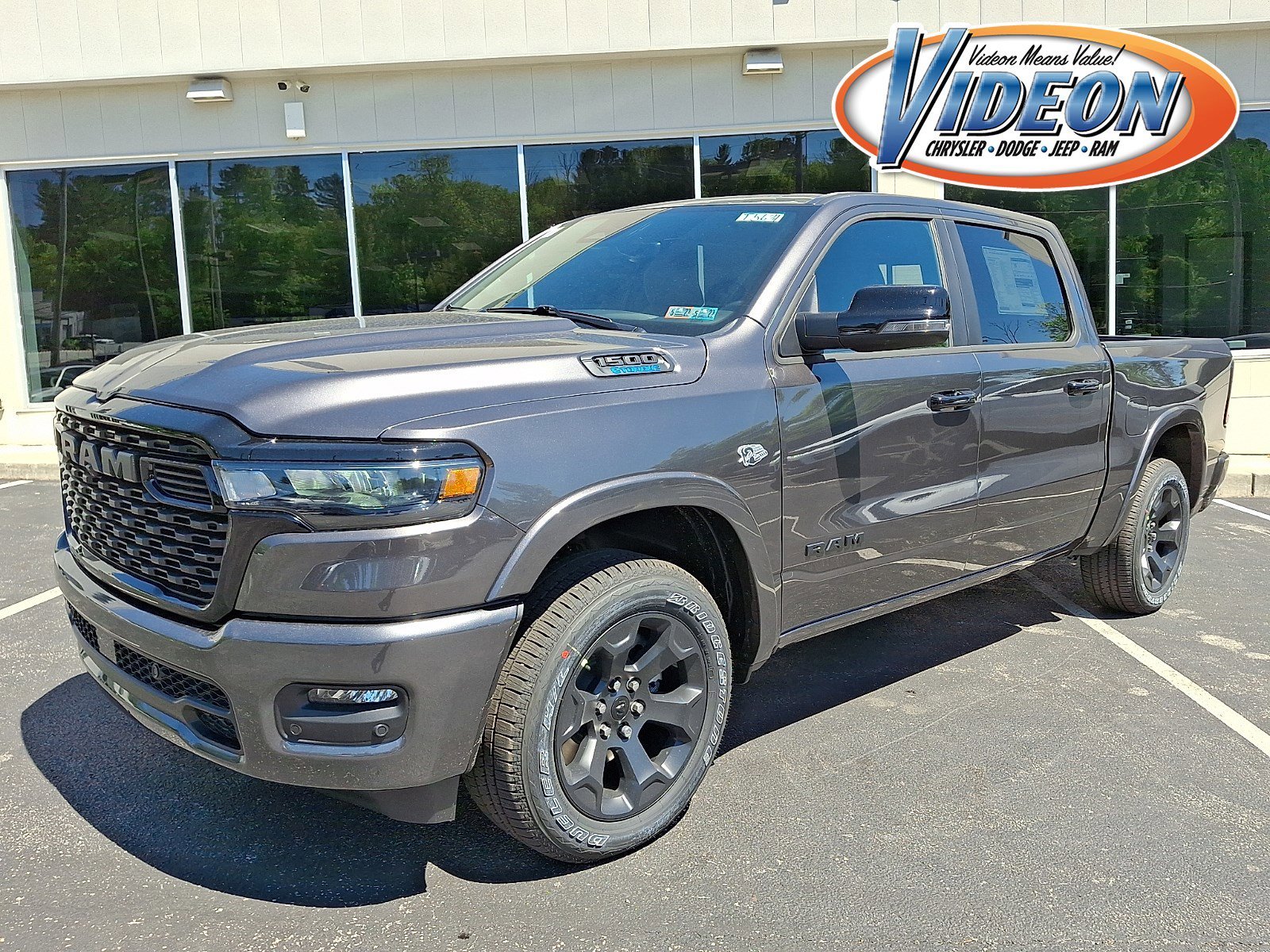 2026 RAM 1500 Big Horn/Lone Star 4x4 Crew Cab 5'7's photo
