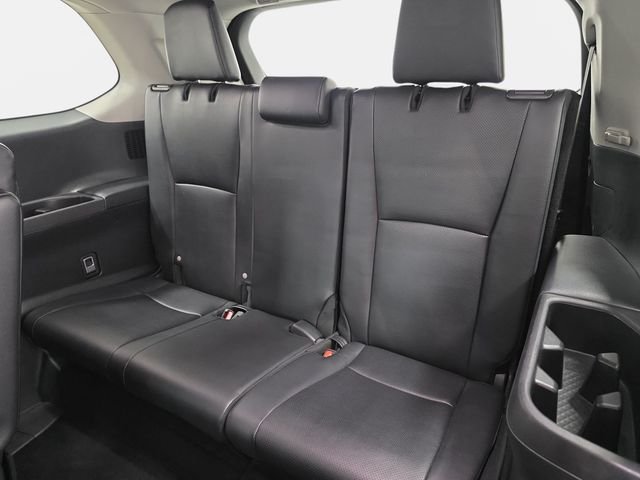 Certified Used 2025 Silver Toyota XLE image 33