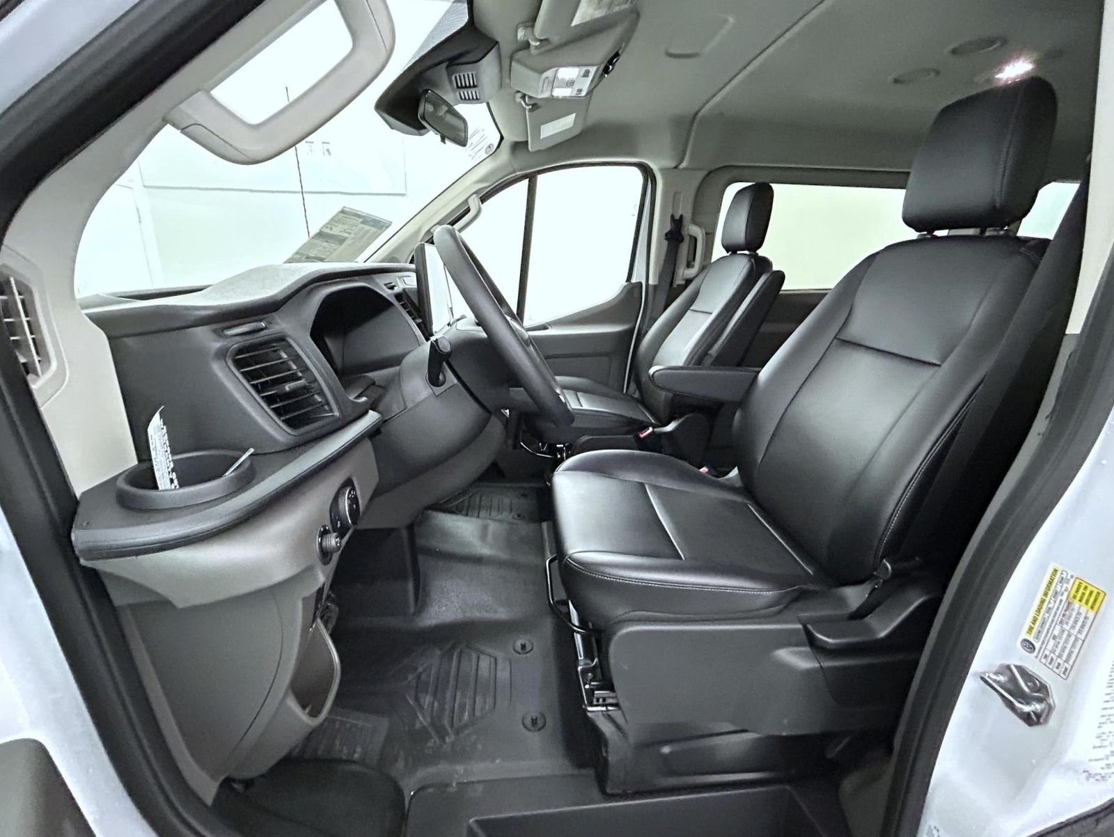 New 2026 Oxford White Ford XL image 10