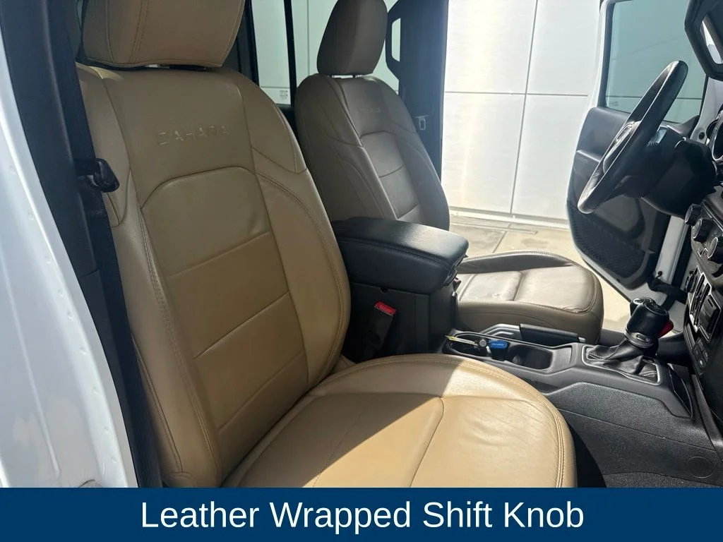 Certified Used 2018 Bright White Clearcoat Jeep Unlimited Sahara image 30