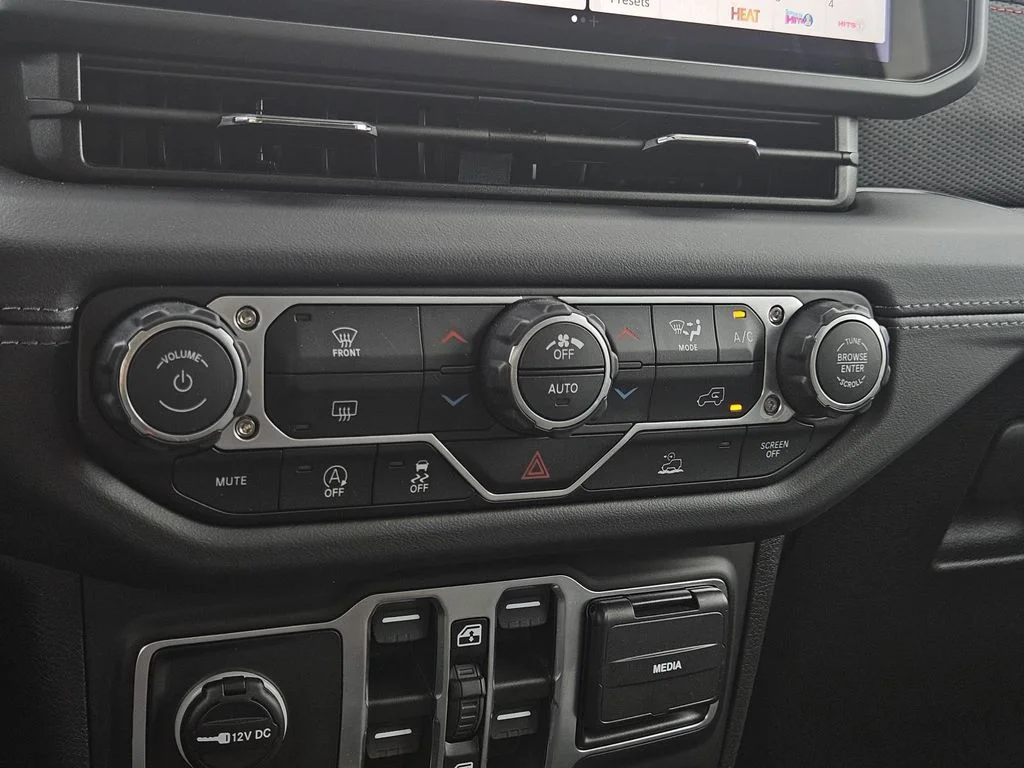 Used 2026 White Jeep Rubicon image 28