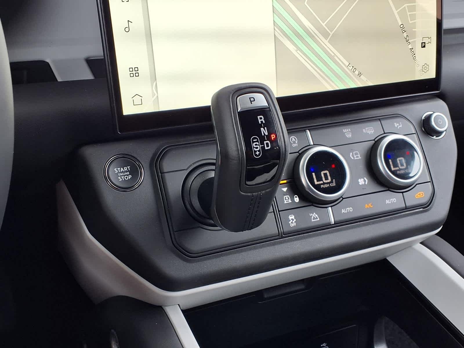 New 2026 Fuji White Land Rover X-Dynamic SE image 16