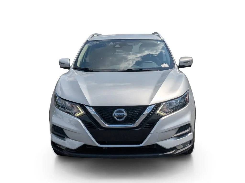 Used 2022 Brilliant Silve Nissan SV image 2