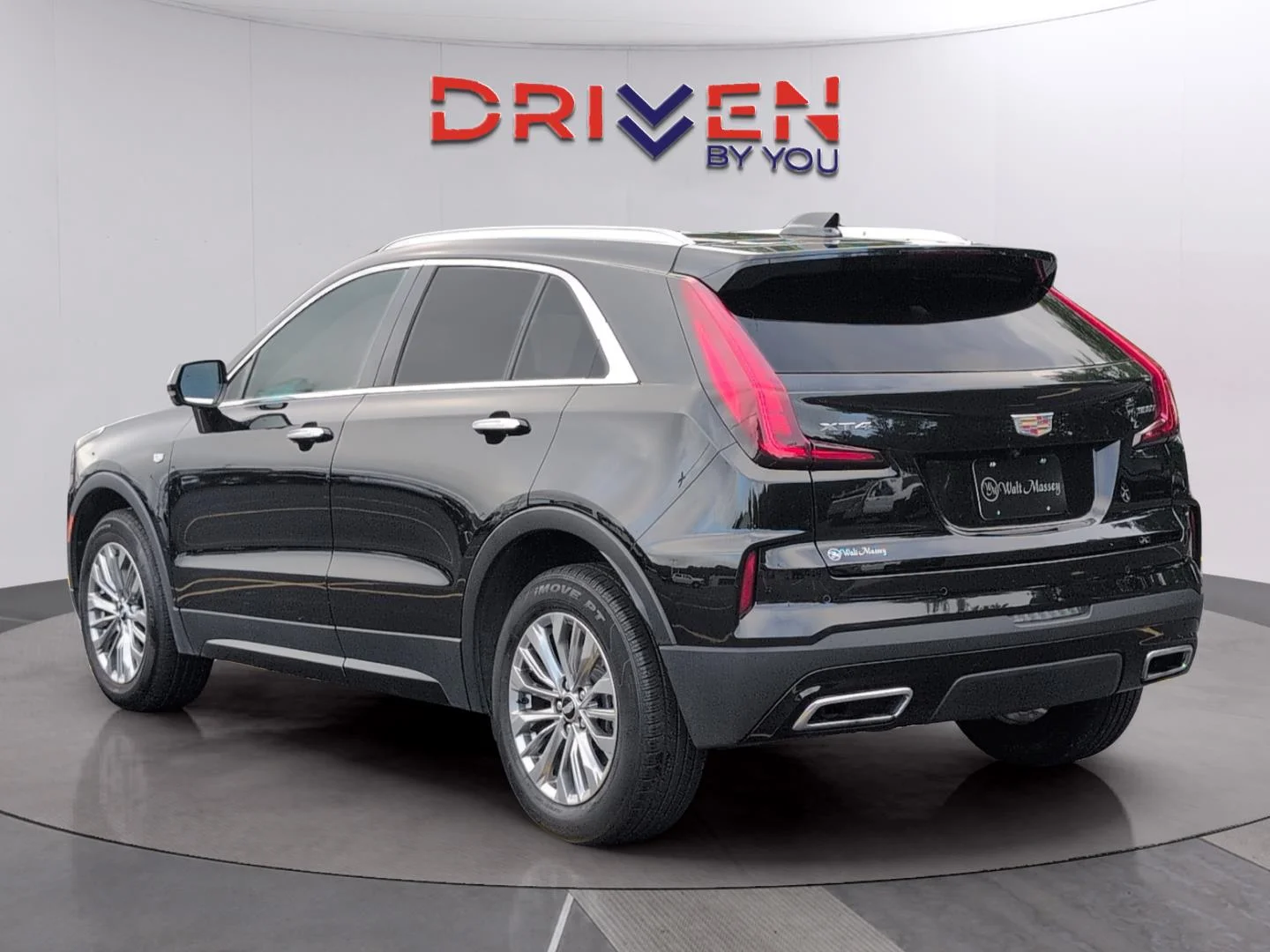 Used 2025 Stellar Black Metallic Cadillac FWD Premium Luxury image 3