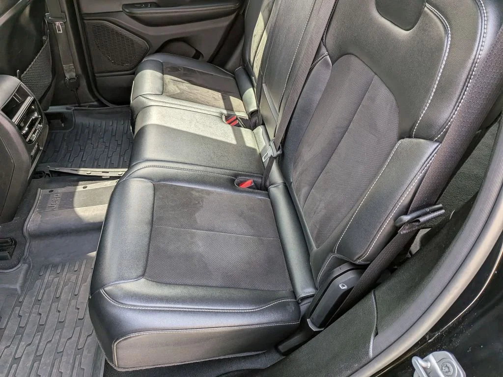Used 2023 Black Jeep Altitude X image 24