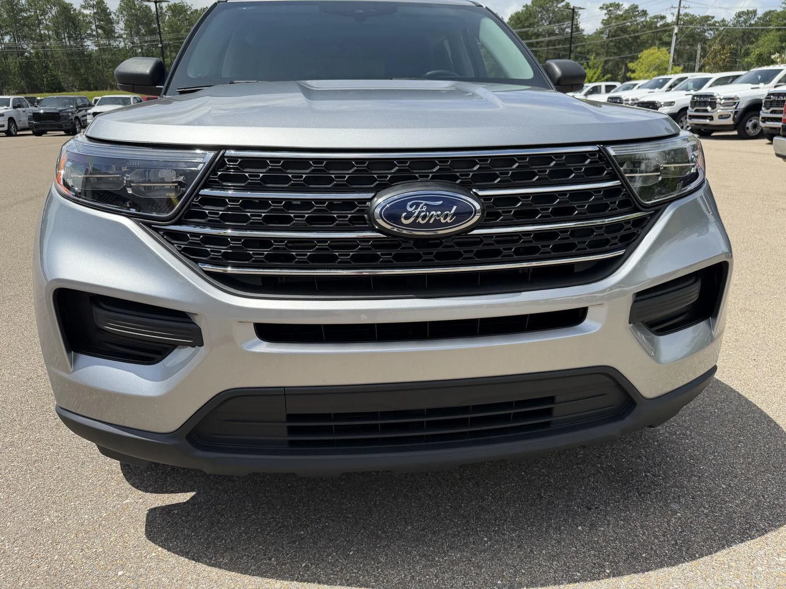 Used 2023 Iconic Silver Ford XLT image 24