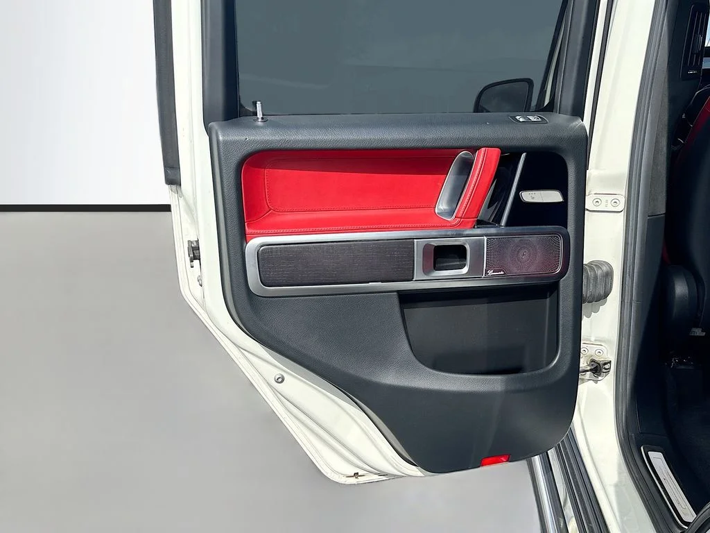 Used 2021 designo Diamond White Metallic Mercedes-Benz G 550 image 18