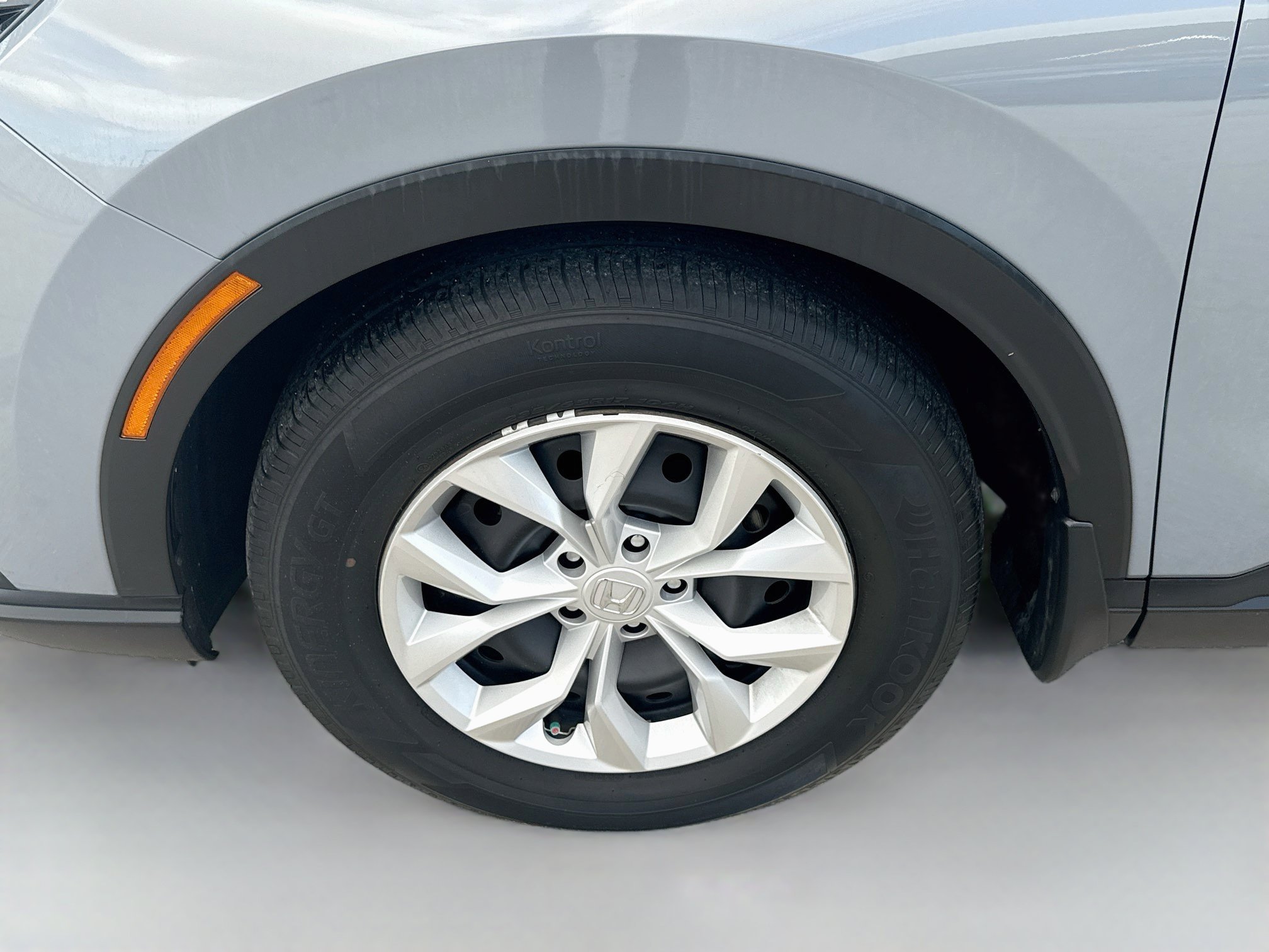 Used 2024 Lunar Silver Metallic Honda LX image 34