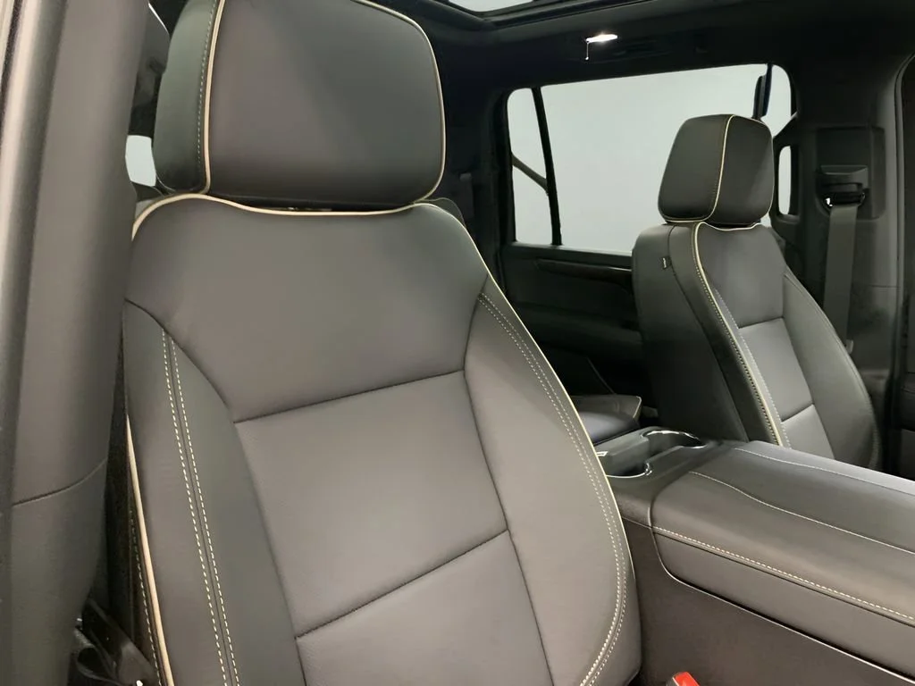 2026 Chevrolet Suburban Premier - Photo 19