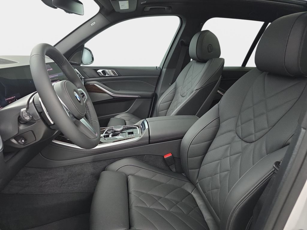 New 2026 Alpine White BMW xDrive40i image 15