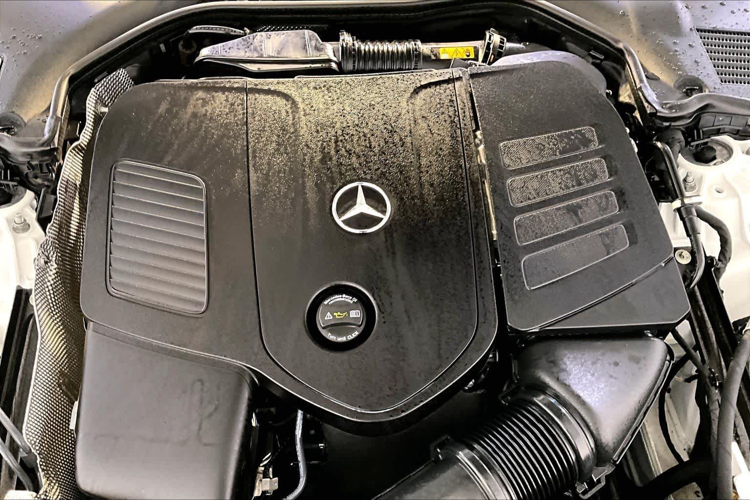 Used 2023 Polar White Mercedes-Benz C 300 image 31